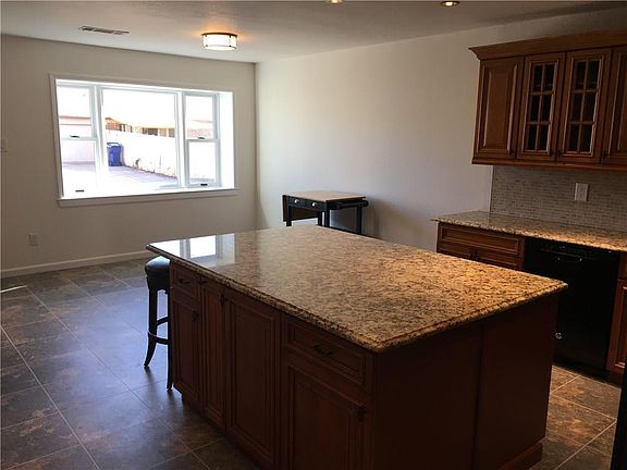 4th image of 1202 Frio Ln