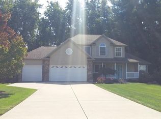 5236 Greenbriar Ln, Madison, OH 44057