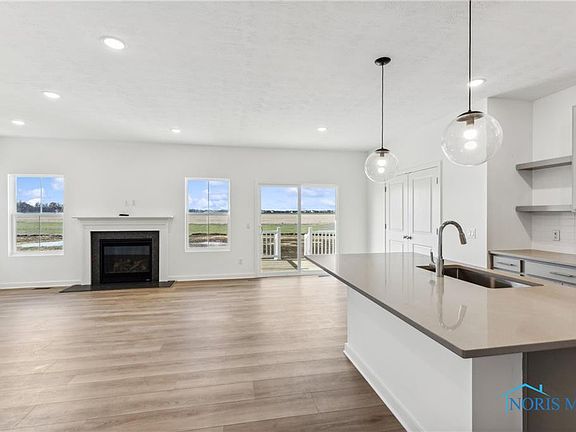 5th image of 9305 Pondside Ct
