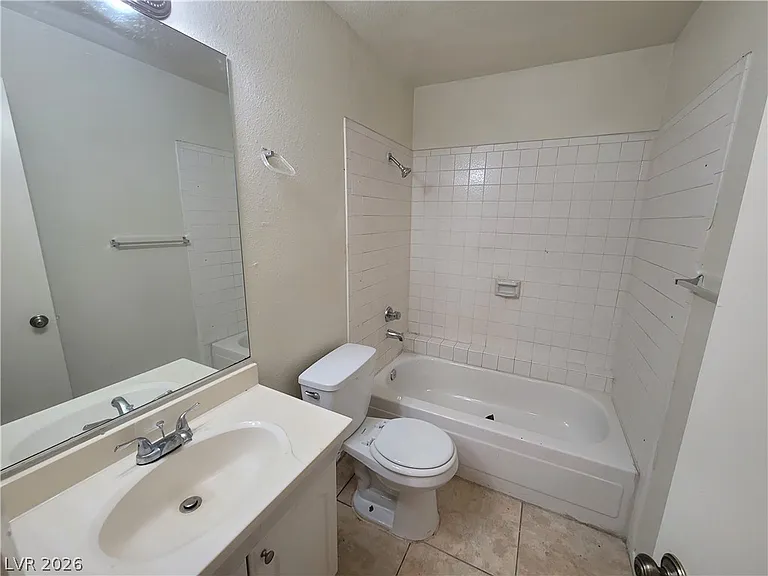 4300 N Lamont St #232 — Photo 6