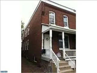 105 Pearl St photo 1