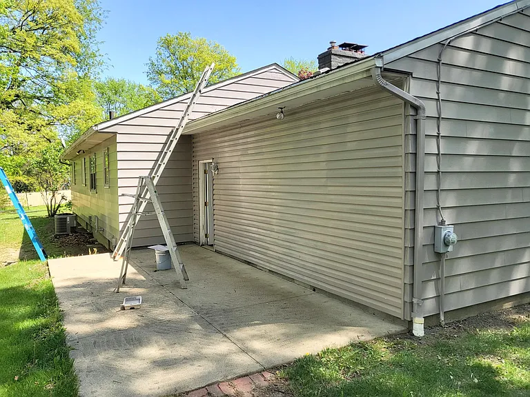 689 Deborah Dr — Photo 24