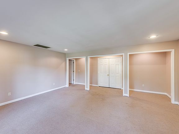 4th image of 4409 Twin Creeks Dr