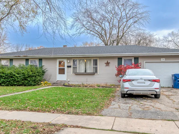 1740 Seaman Ave, Dekalb, IL 60115