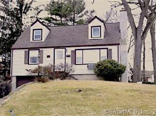 27 Kettle Rd, Norwalk, CT 06850