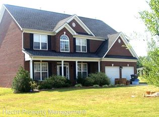 106 Summer Breeze Cir, Statesville, NC 28677
