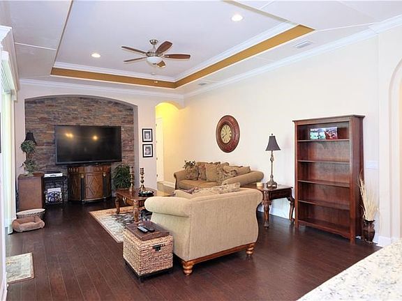 4th image of 3110 Watermark Dr