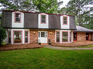 3021 Mountain Trce NE, Roswell, GA 30075