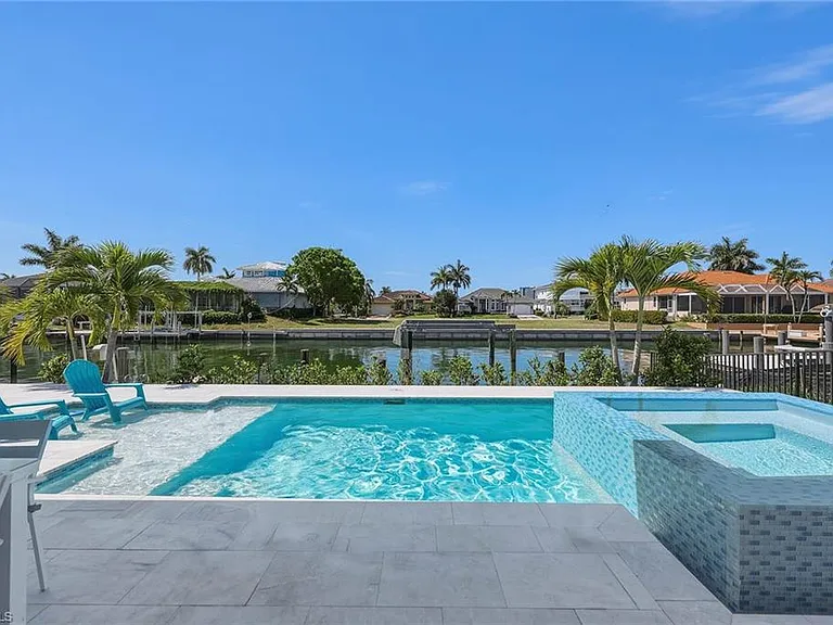 799 Caribbean Ct — Photo 29