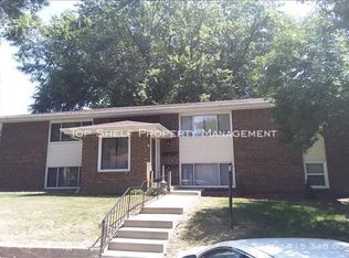 625 D Ave APT 1, Nevada, IA 50201