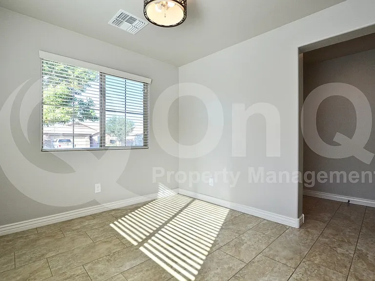 2223 E Hazeltine Way — Photo 14