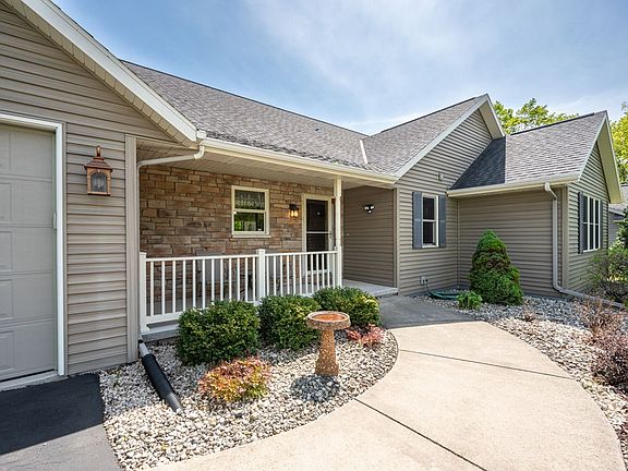2nd image of 2445 Cherrywood Ln