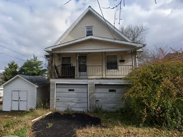 49 W High St, Westover, WV 26501