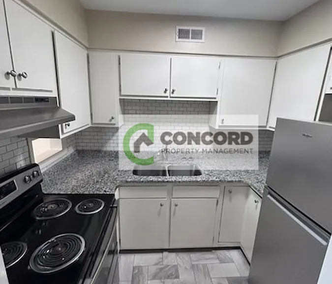 1001 Yanceyville St #C — Photo 7