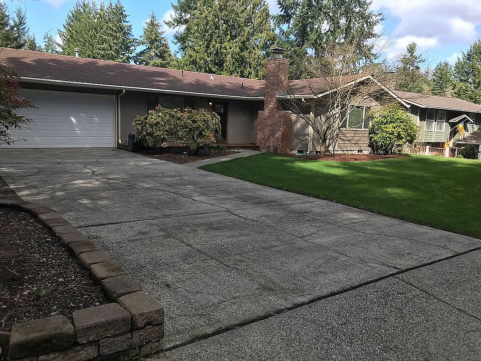 front driveway view