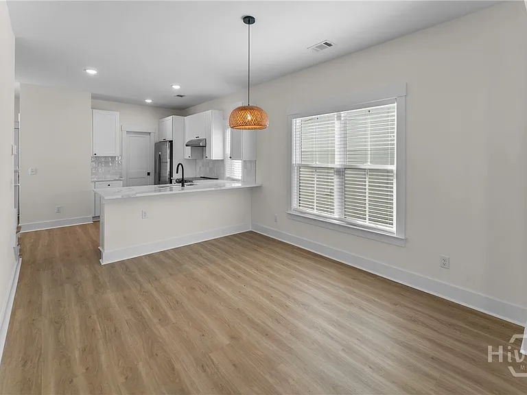 1203 E Bolton St — Photo 10