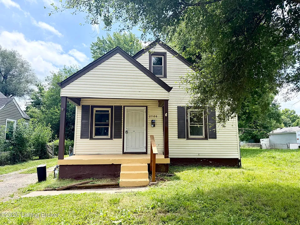 2706 Wyandotte Ave