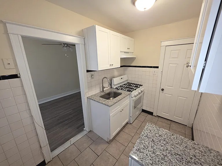 1408 Church St — Photo 11