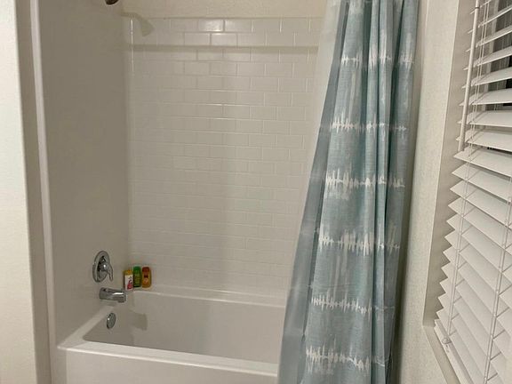 4th image of 17100 Zion Dr