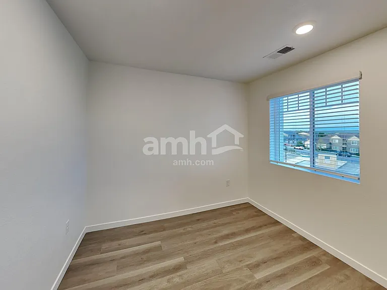 26153 E Calhoun Cir — Photo 18