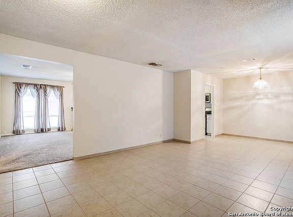 3rd image of 5842 Lake Champlain St