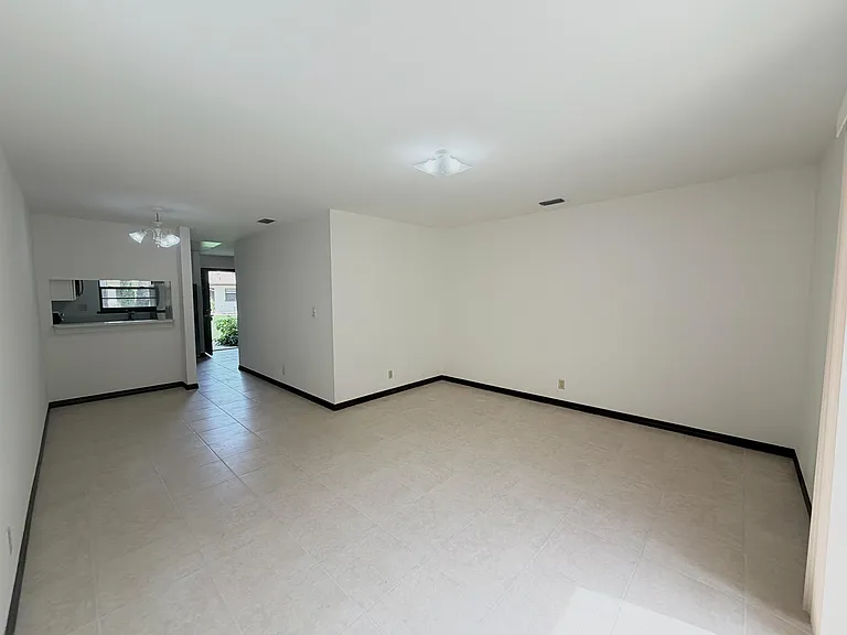 1226 N Haverhill Rd #3 — Photo 14