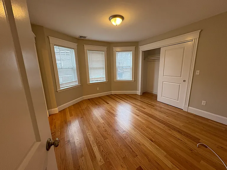 11 Fenwick St #1 — Photo 10