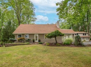 5366 Susan Rd, Coopersburg, PA 18036