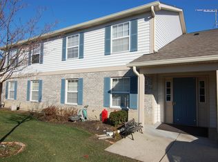 1065 N Village Dr UNIT 1, Round Lake Beach, IL 60073