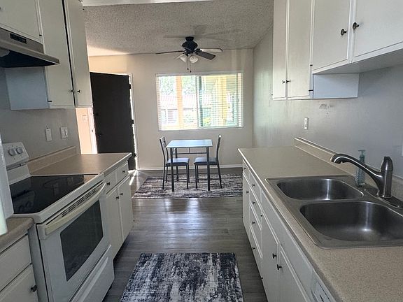 3rd image of 555 S La Veta Park Cir Unit 238