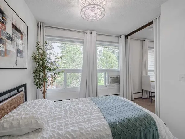 3615A N 49th St NW #103, Calgary, AB T3A 2L8