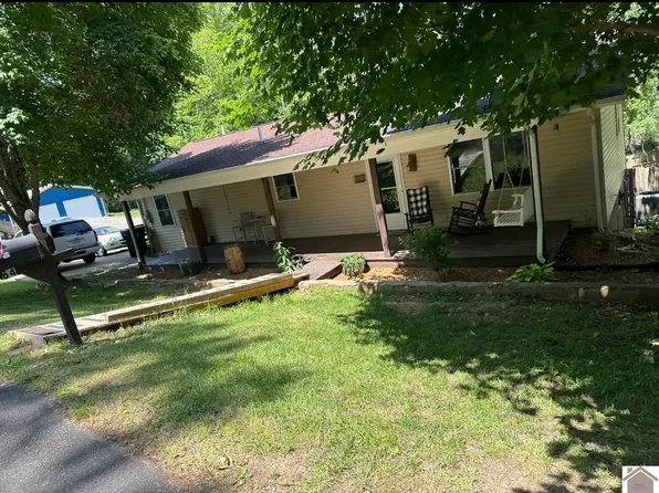 64 N Lakeshore Dr, Cadiz, KY 42211