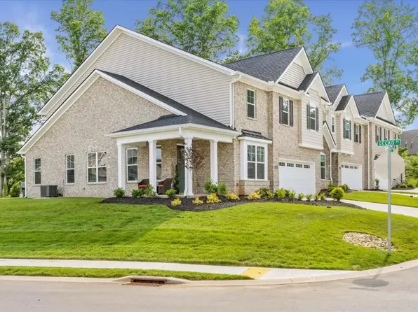 1112 Sawtooth Oak Way, Knoxville, TN 37932
