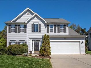 13406 Planters Row Dr, Charlotte, NC 28278