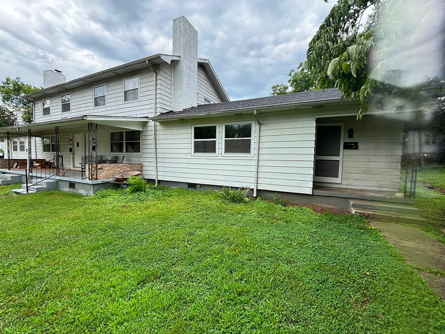 2 bed, 700 sqft, $1,250 — Photo 2