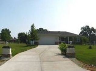 451 Crest Loop, Gassville, AR 72635
