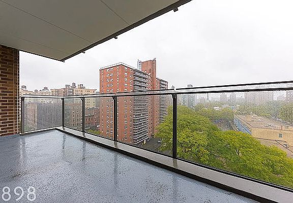 3rd image of 160 W 97th St #10L10
