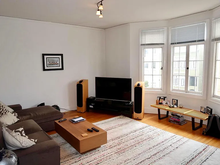 3360 Octavia St #6 — Photo 9