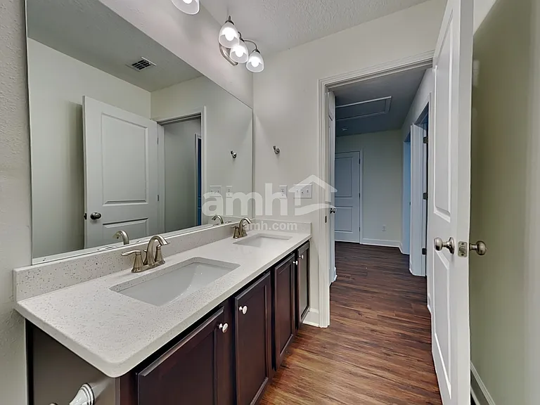 12187 Sapp Rd — Photo 20