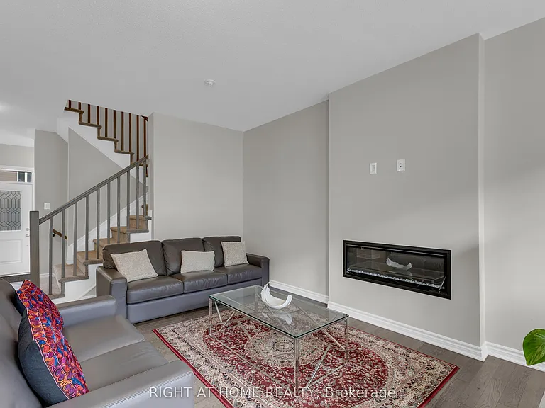 46 Focality Cres — Photo 6