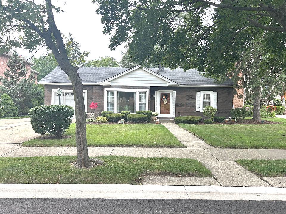 1st image of 4850 N Prospect Ave
