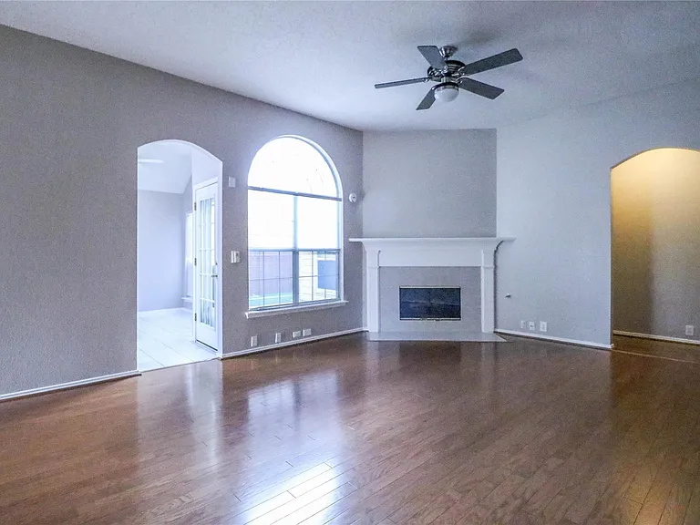 10613 Brandenberg Dr — Photo 5