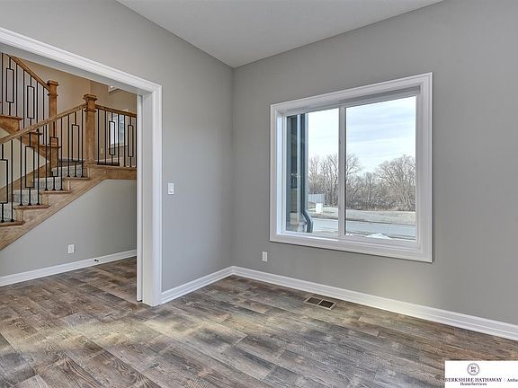 5th image of 10414 S 188th St
