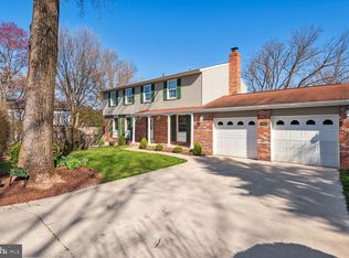 2702 Wrexham Ct, Herndon, VA 20171