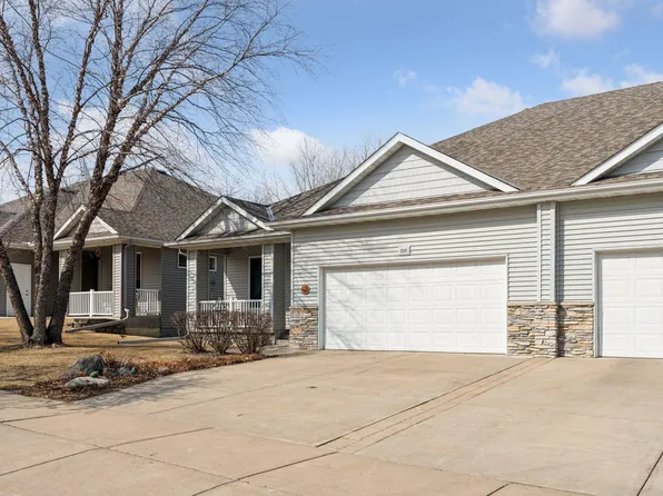 2210 Greenfield Dr W, Northfield, MN 55057