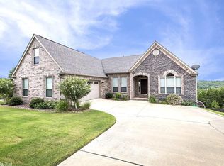 116 Riverview Dr, Maumelle, AR 72113
