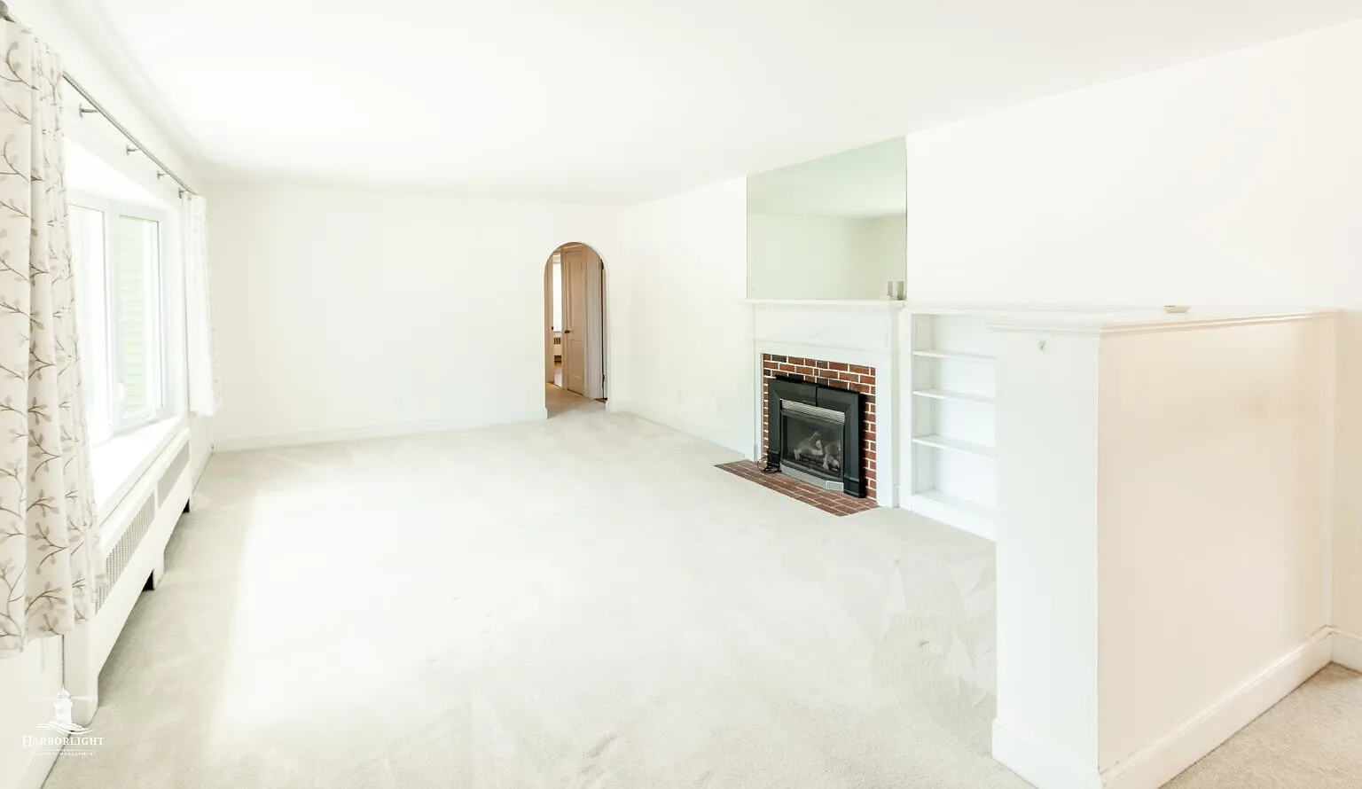 3 bed, 1.5 bath, 1379 sqft, $2,800 — Photo 3