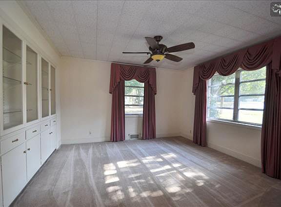 3rd image of 1819 McHardy St