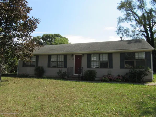 523 Mizzen Ave, Beachwood, NJ 08722