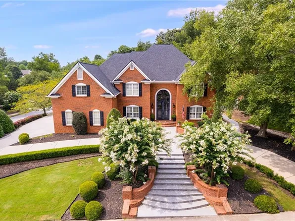 6041 Bama Ct, Peachtree Corners, GA 30092